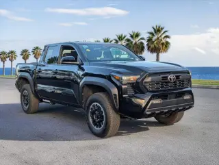 Toyota Tacoma 2025 4x4 SR5 4dr Double Cab 5.0 ft SB