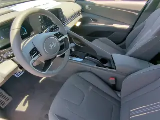 Hyundai ELANTRA 2025 SEL Sport 4dr Sedán