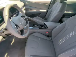 Hyundai ELANTRA 2025 SEL Sport 4dr Sedán