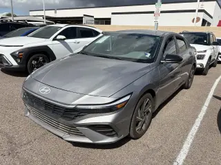 Hyundai ELANTRA 2025 SEL Sport 4dr Sedán