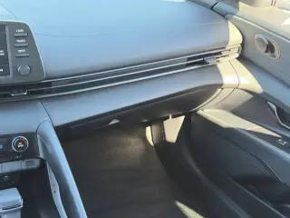 Hyundai ELANTRA 2025 SEL Sport 4dr Sedán