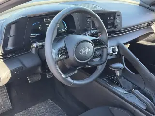 Hyundai ELANTRA 2025 SEL Sport 4dr Sedán