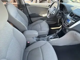 Hyundai ACCENT 2012 GLS 4dr Sedán