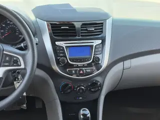 Hyundai ACCENT 2012 GLS 4dr Sedán
