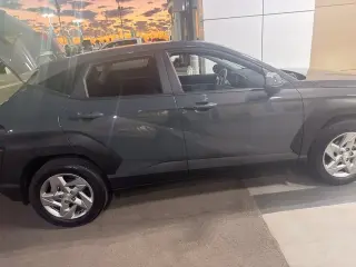 Hyundai KONA 2025 SE 4dr Crossover