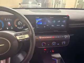 Hyundai KONA 2025 SE 4dr Crossover
