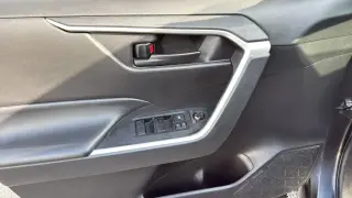 Toyota RAV4 2024 LE 4dr SUV