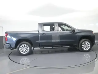 Chevrolet Silverado 1500 Limited 2022 4x2 Custom 4dr Crew Cab 5.8 ft. SB