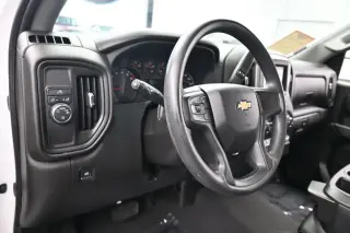 Chevrolet Silverado 1500 2024 4x2 Custom 4dr Crew Cab 5.8 ft. SB
