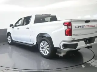 Chevrolet Silverado 1500 2024 4x2 Custom 4dr Crew Cab 5.8 ft. SB