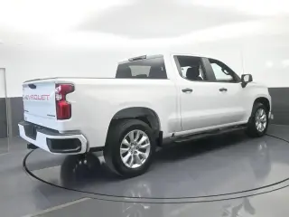 Chevrolet Silverado 1500 2024 4x2 Custom 4dr Crew Cab 5.8 ft. SB
