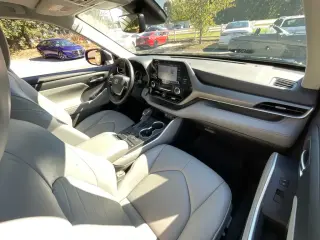 Toyota Highlander 2024 AWD XLE 4dr SUV