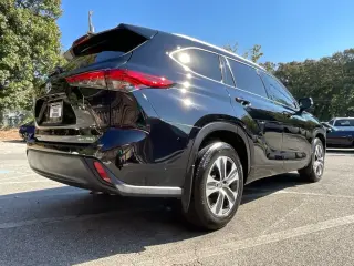 Toyota Highlander 2024 AWD XLE 4dr SUV