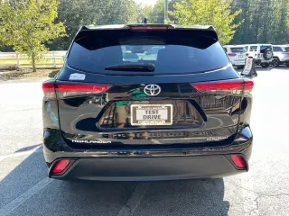 Toyota Highlander 2024 AWD XLE 4dr SUV