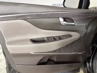 Hyundai SANTA FE 2019 SEL 2.4L 4dr Crossover