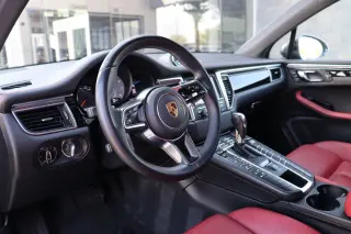 2016 Porsche Macan