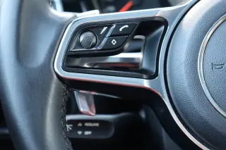 2016 Porsche Macan