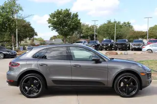 2016 Porsche Macan