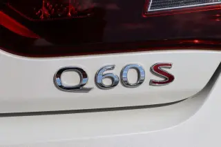 2017 INFINITI Q60