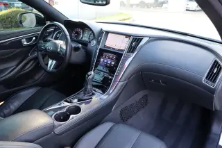 2017 INFINITI Q60