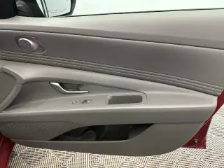 Hyundai ELANTRA 2025 SEL Sport 4dr Sedán