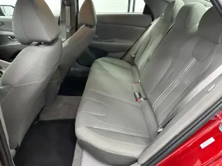 Hyundai ELANTRA 2025 SEL Sport 4dr Sedán