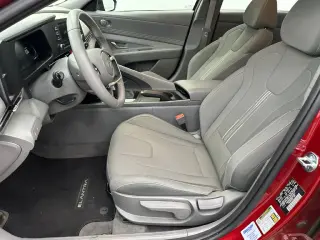 Hyundai ELANTRA 2025 SEL Sport 4dr Sedán
