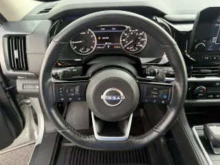 Nissan Pathfinder 2023 AWD SL 4dr SUV