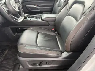 Nissan Pathfinder 2023 AWD SL 4dr SUV
