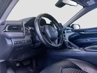 Toyota Camry 2021 SE 4 Sedán