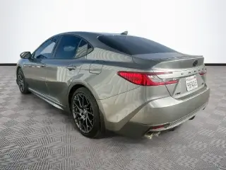 Toyota Camry 2025 SE 4dr Sedan