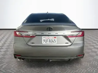 Toyota Camry 2025 SE 4dr Sedan