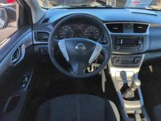 Nissan Sentra 2015 S 4dr Sedan 6M