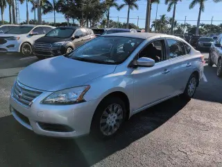 Nissan Sentra 2015 S 4dr Sedan 6M