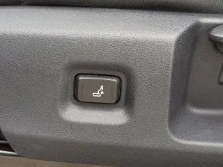 Toyota Tacoma 2025 4x2 SR 4dr Double Cab 5.0 ft SB