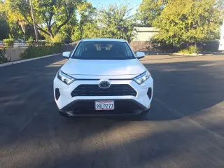 Toyota RAV4 2024 AWD LE 4dr SUV