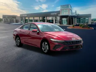 Hyundai ELANTRA 2025 SEL Convenience Sedán de 4 puertas