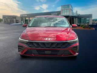 Hyundai ELANTRA 2025 SEL Convenience Sedán de 4 puertas