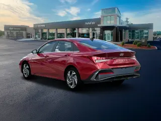 Hyundai ELANTRA 2025 SEL Convenience Sedán de 4 puertas