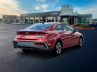 Hyundai ELANTRA 2025 SEL Convenience Sedán de 4 puertas