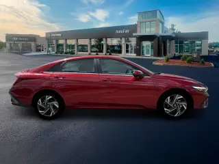 Hyundai ELANTRA 2025 SEL Convenience Sedán de 4 puertas