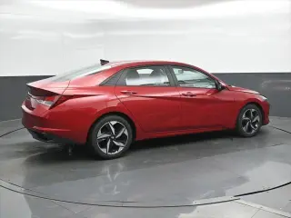Hyundai ELANTRA 2023 SEL Sedán 4 puertas