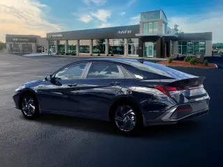 Hyundai ELANTRA 2026 SEL Sport 4dr Sedan