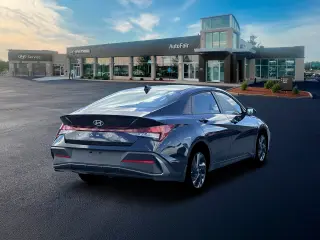 Hyundai ELANTRA 2026 SEL Sport 4dr Sedan