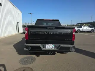 Chevrolet Silverado 1500 2024 4x2 Custom Cabina Crew 4 puertas 5.8 ft. SB