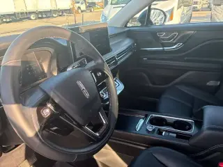 Lincoln Corsair 2024 AWD Premiere 4dr SUV