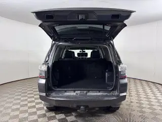 Toyota 4Runner 2017 4x2 SR5 Premium 4dr SUV