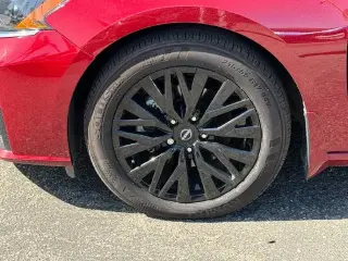 Nissan Altima 2025 2.5 SV 4dr Sedán