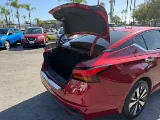 Nissan Altima 2022 2.5 SV 4dr Sedán