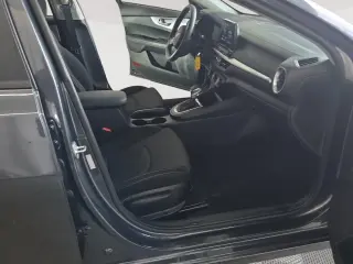 Kia Forte 2023 LXS 4dr Sedán